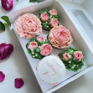 Peonies Cupcakes (6 cupcakes)