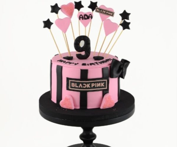 Black Pink Cake