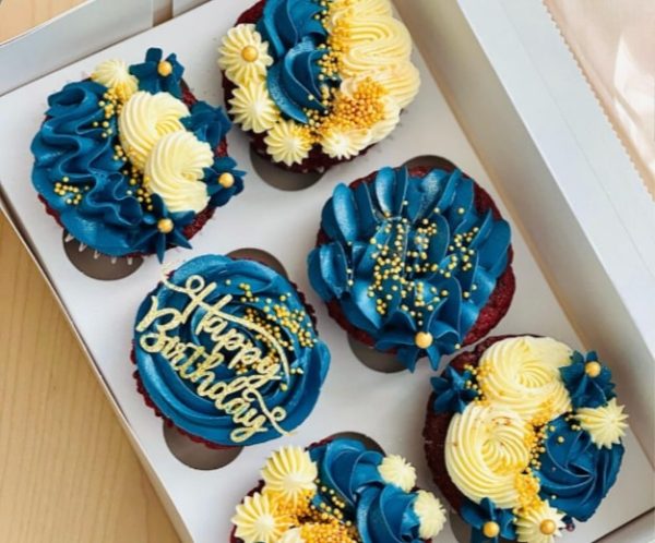 Classic cupcakes - blue