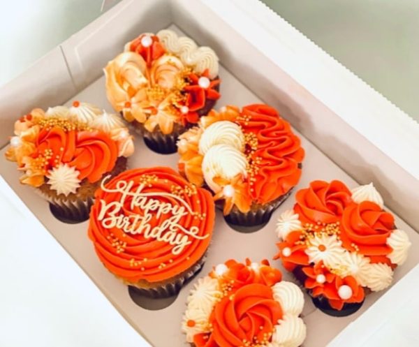 Classic cupcakes - orange