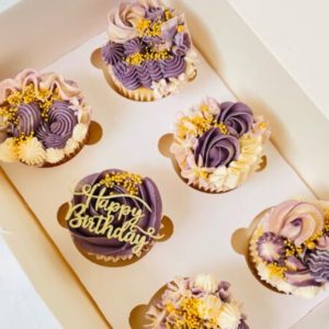 Classic cupcakes - purple