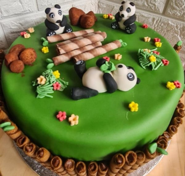 Panda birthday cake